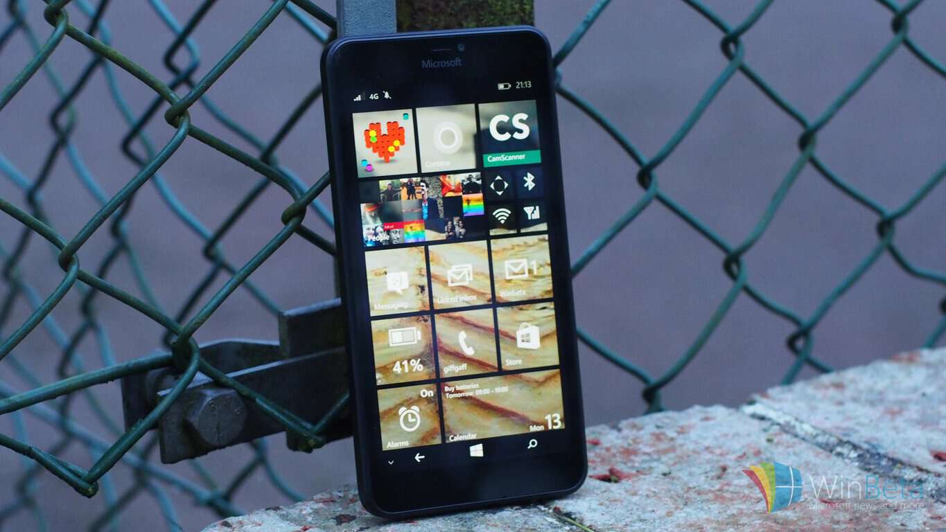 Microsoft Lumia 640 XL Review: Is bigger truly better? - OnMSFT.com - August 10, 2015