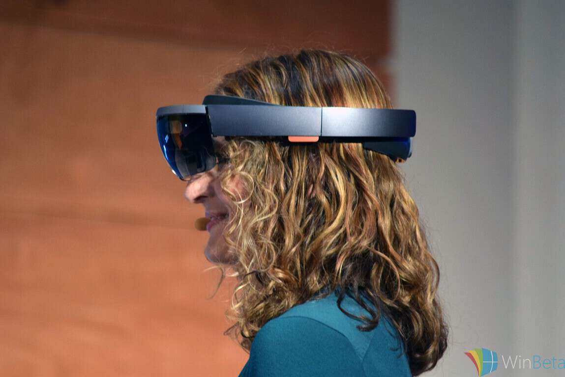 Field of View: Here's what you'll see when you put on a HoloLens - OnMSFT.com - February 29, 2016