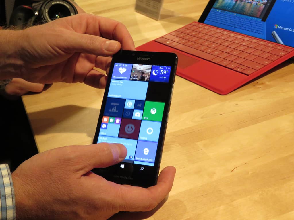 Unlocked Lumia 950 Will Ship By November 25 From The Microsoft Store - 2015 11 11 025 Unlocked Lumia 950 will ship by November 25 from the Microsoft Store - OnMSFT.com - November 16, 2015
