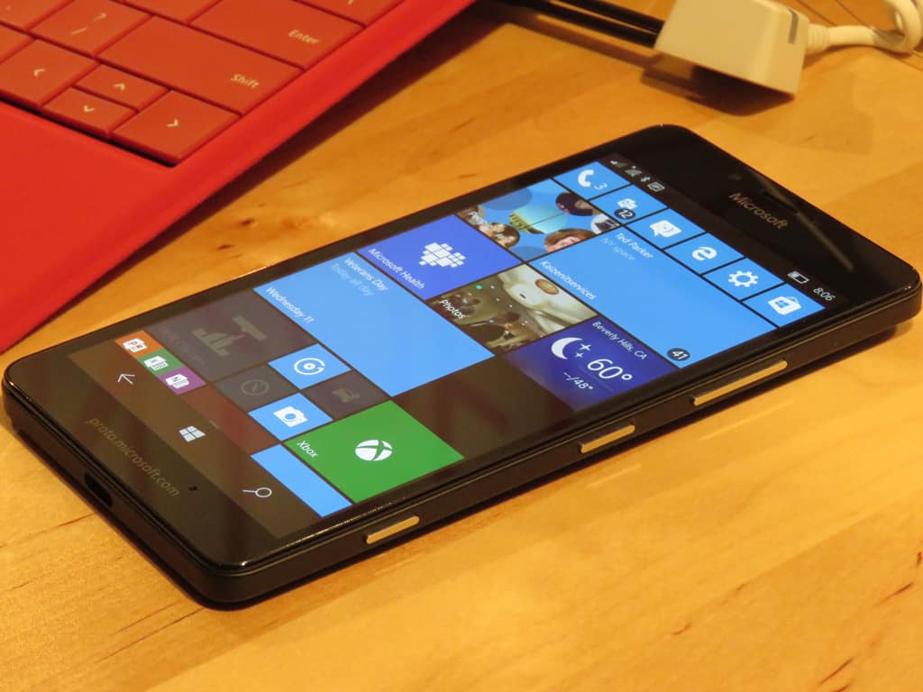 Best Buy Starts Selling The Lumia 950 For At&Amp;T - Lumia 950 Side View Lumia 950 Side View