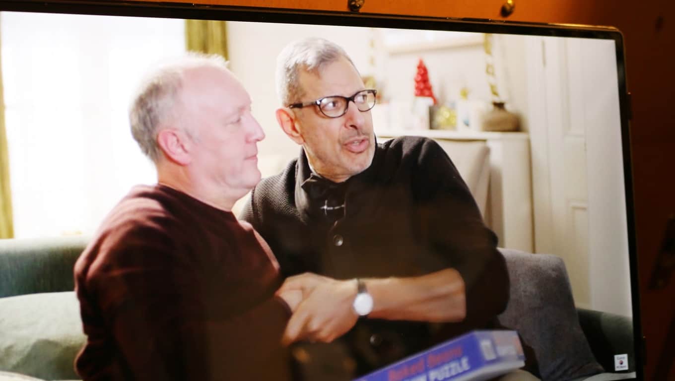 Jeff goldblum shows how to feign excitement when you don't get a microsoft surface for christmas - onmsft. Com - november 9, 2015
