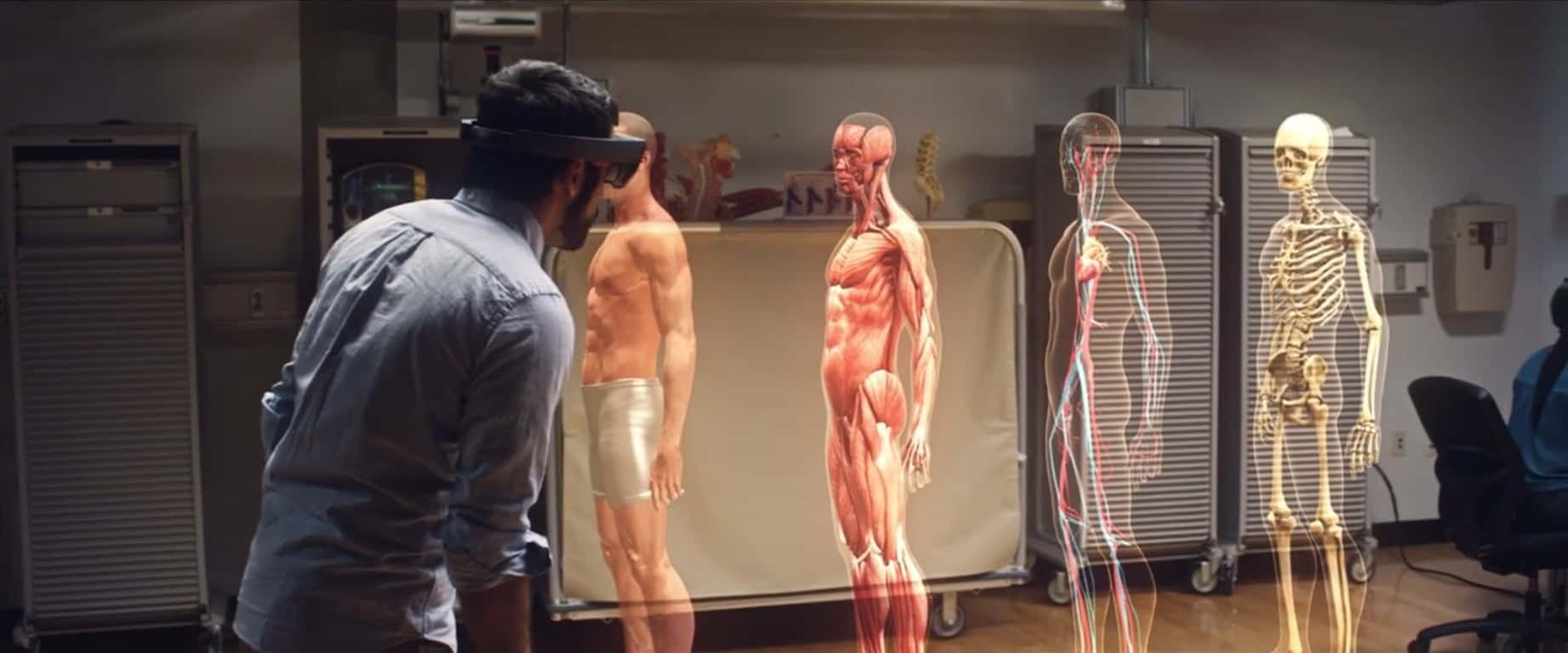 HoloLens Exagerated Field of View