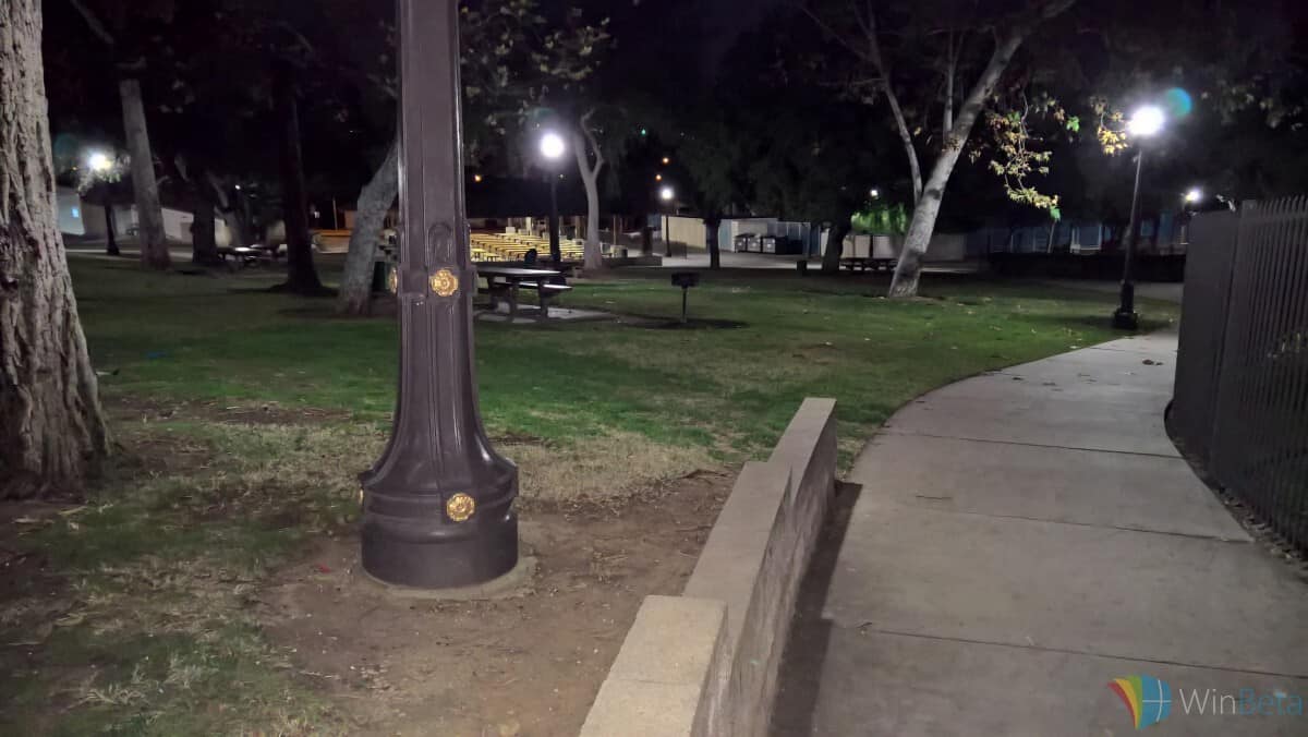 Lumia 950 auto shot in park at night.