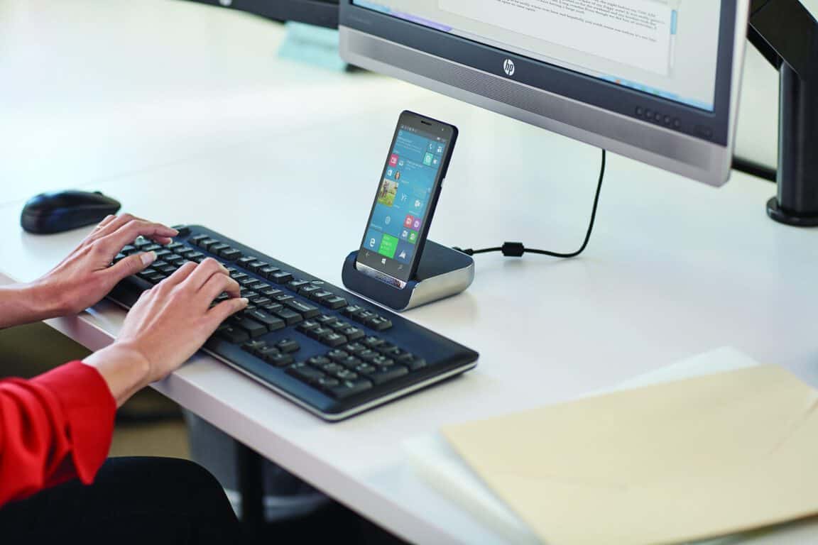Lumia 950 Vs Hp Elite X3: A Battle Of Specs And Features - Hp Elite X3 Dock HP-Elite-x3-Dock