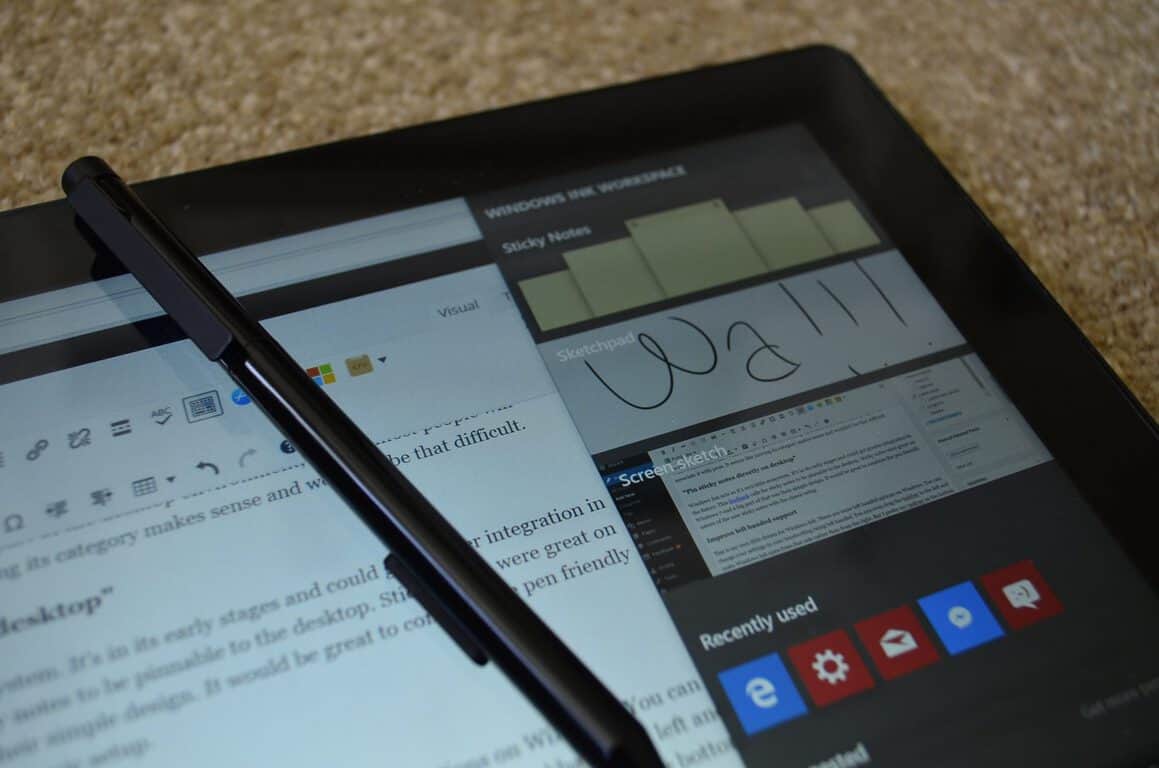 Here is what new with Windows Ink in Windows 10 Insider build 15002 - OnMSFT.com - January 9, 2017