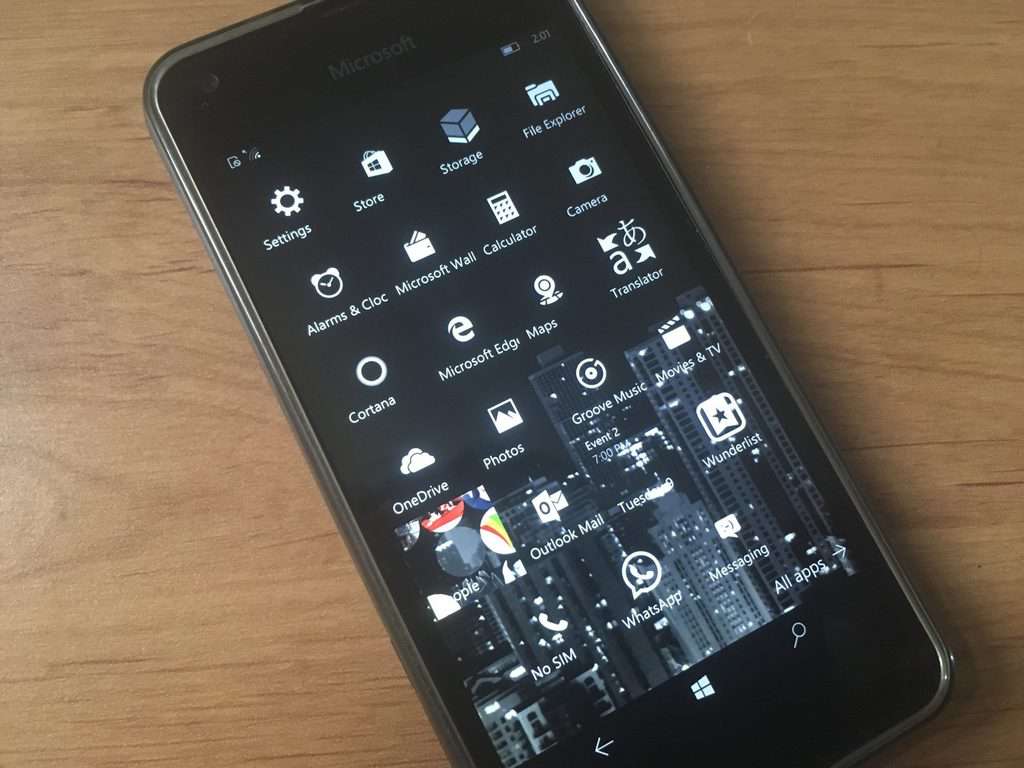 Top 5 tips on setting up your Windows 10 Mobile start screen - OnMSFT.com - August 17, 2016
