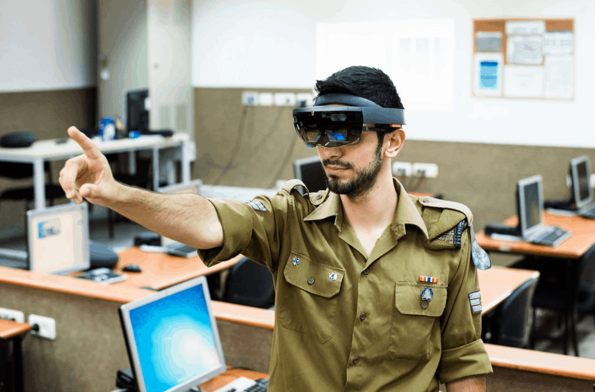 Bloomberg Israeli military
