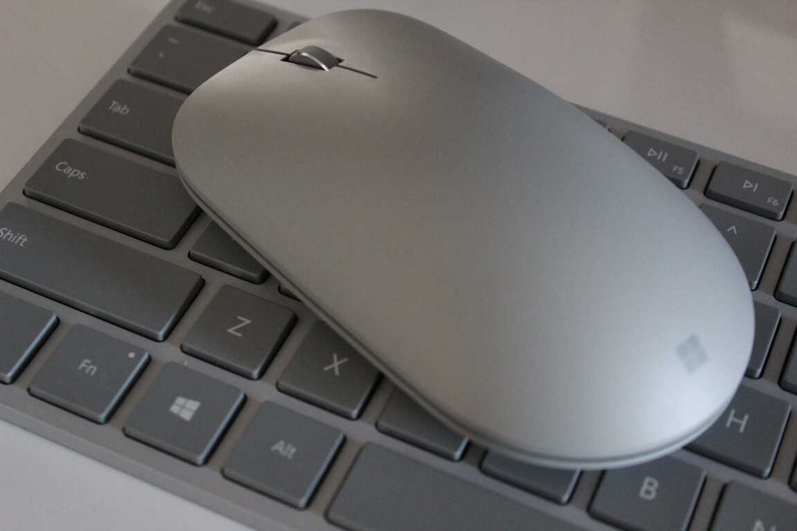 Surface Bluetooth Keyboard and Surface Bluetooth Mouse 2016
