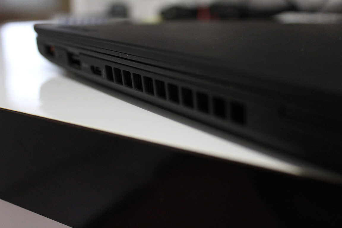 Hands On With The Tough, Powerful, And Affordable Lenovo Thinkpad T470: First Impressions - Img 3480 Fans on Lenovo t470