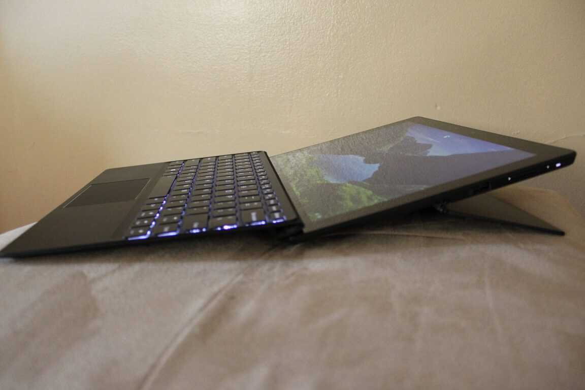Lenovo Miix 720 Windows 10 2-in-1 review, is it a Surface Pro 4 in disguise? 3 Lenovo Miix 720 Windows 10 2-in-1 review, is it a Surface Pro 4 in disguise? OnMSFT.com July 25, 2017