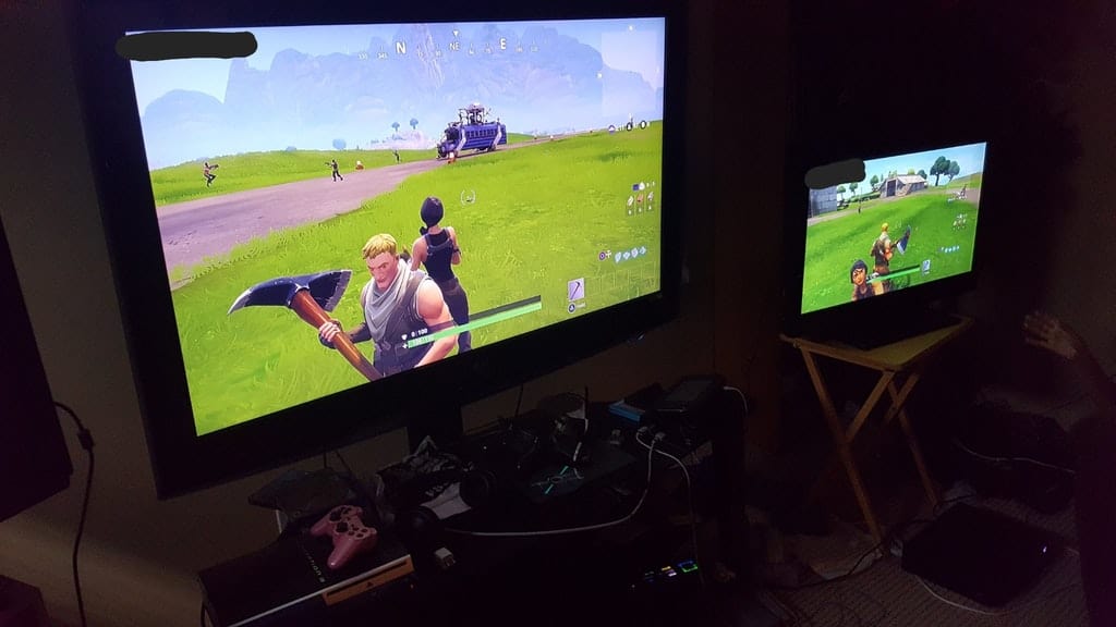 [Updated] Xbox One/Playstation 4 cross-platform play pops up in Fortnite - OnMSFT.com - September 18, 2017