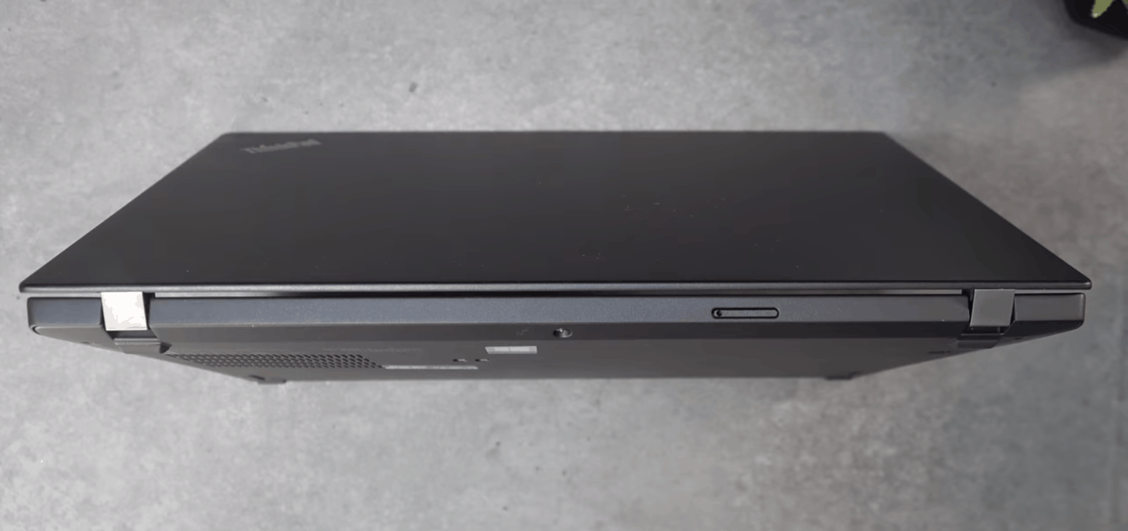ThinkPad X390