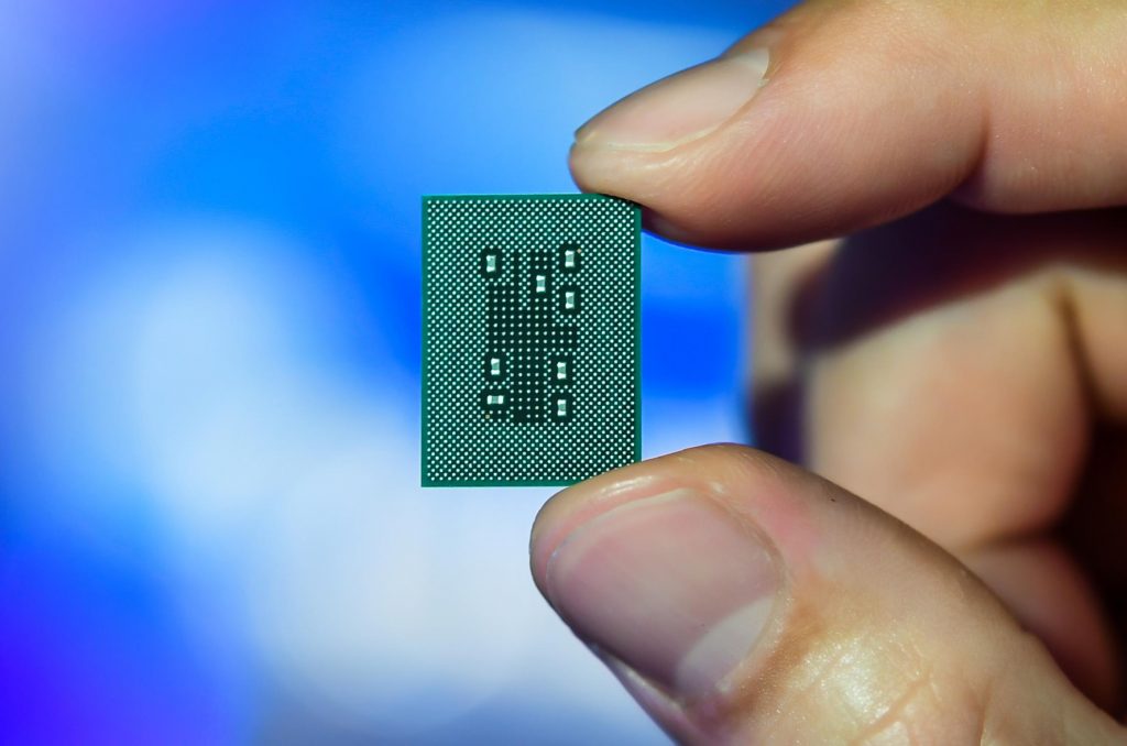 Qualcomm's Snapdragon 7c and 8c SoCs are a new bid to make the Always Connected PC mainstream - OnMSFT.com - December 5, 2019