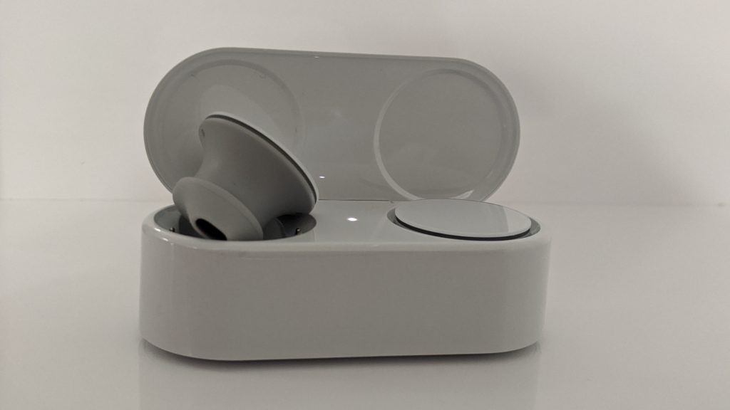 Some surface earbuds owners are experiencing an "hissing" issue, are you impacted, too? - onmsft. Com - may 28, 2020