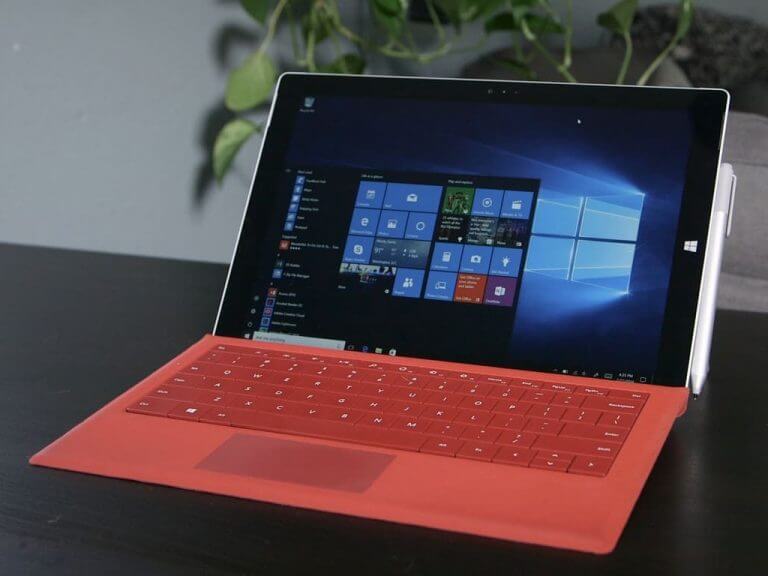 Windows 10 Desktop On A Surface Pro
