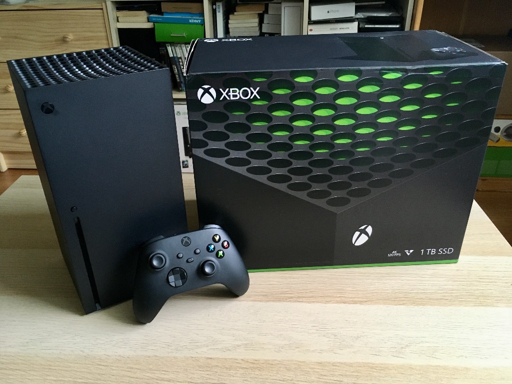 Xbox Series X Retail Box