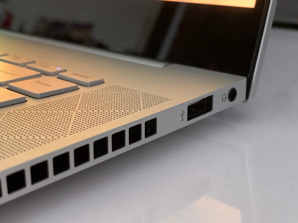 Hp Envy 15 Ports Right