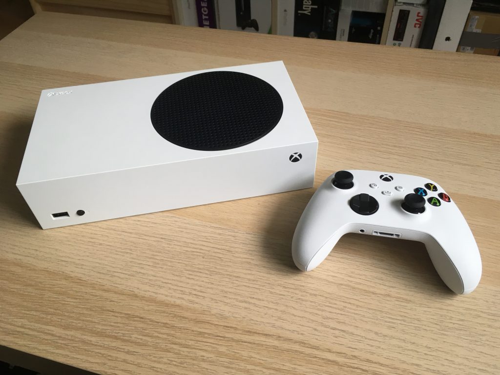 Xbox Series S With Controller