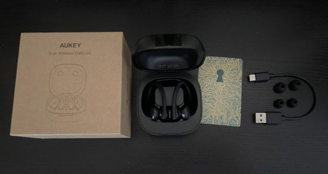 Aukey Headphones Box