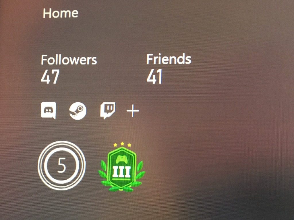 Een nieuwe Xbox OS-update brengt sociale media-accounts die zijn gekoppeld aan spelerprofielen »OnMSFT.com