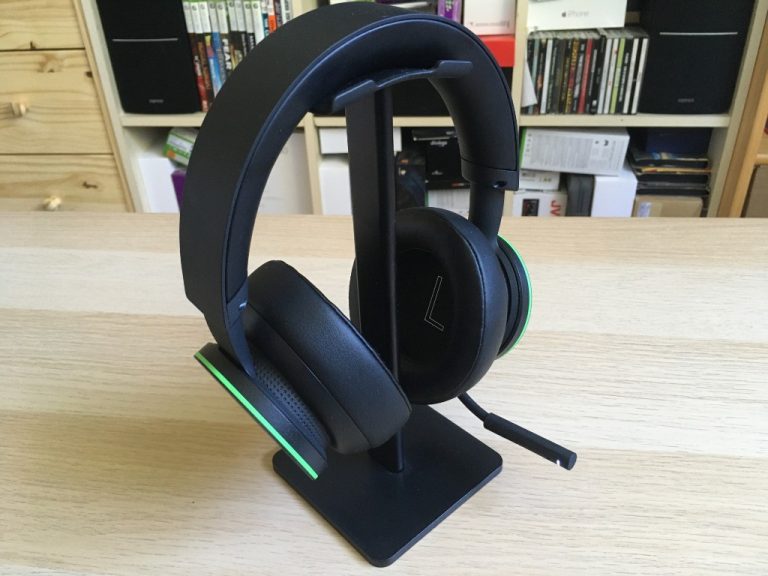 Xbox Wireless Headset 1