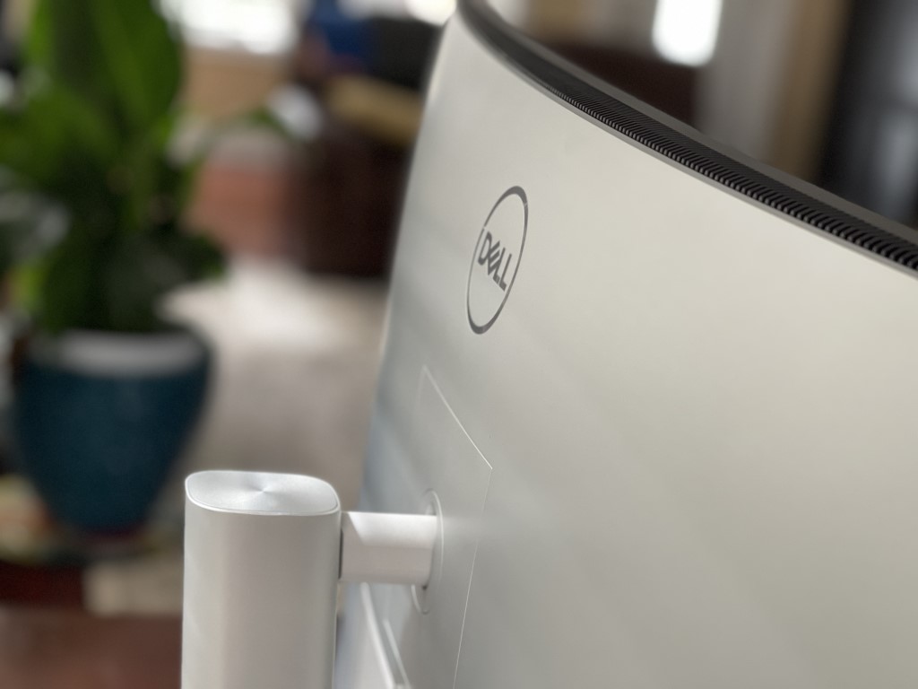 Dell UltraSharp 38 Curved USB-C Hub Monitor review