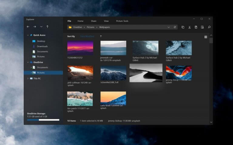 4931477 File Explorer concept