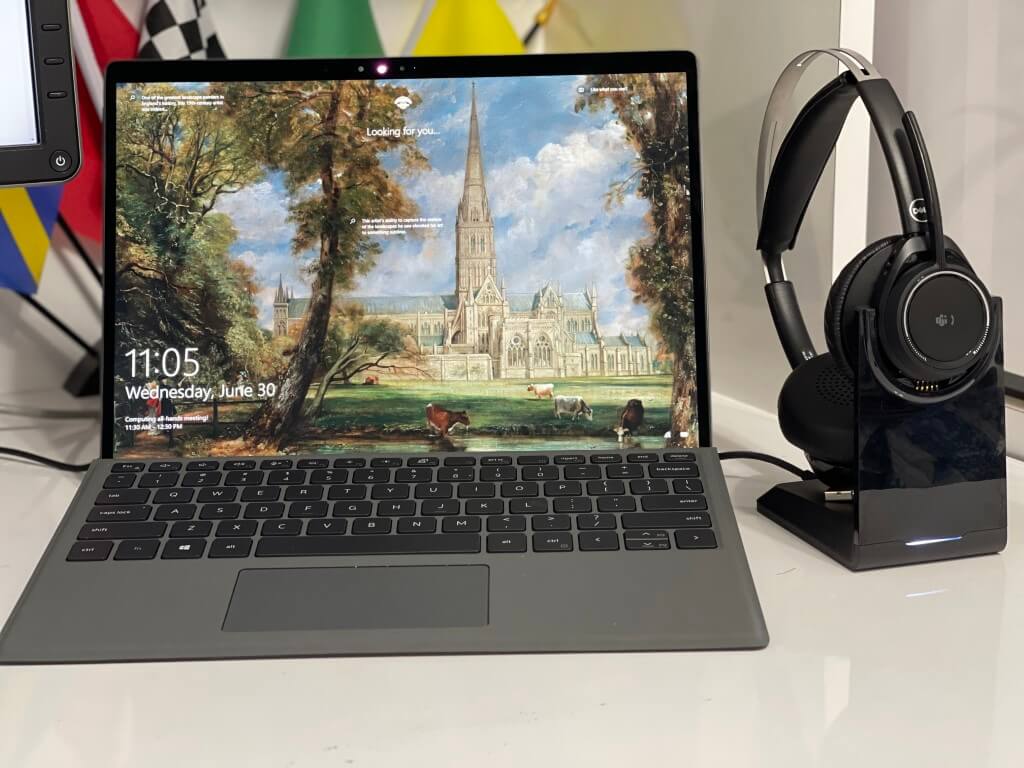 Dell ANC Headset with Dell Tablet
