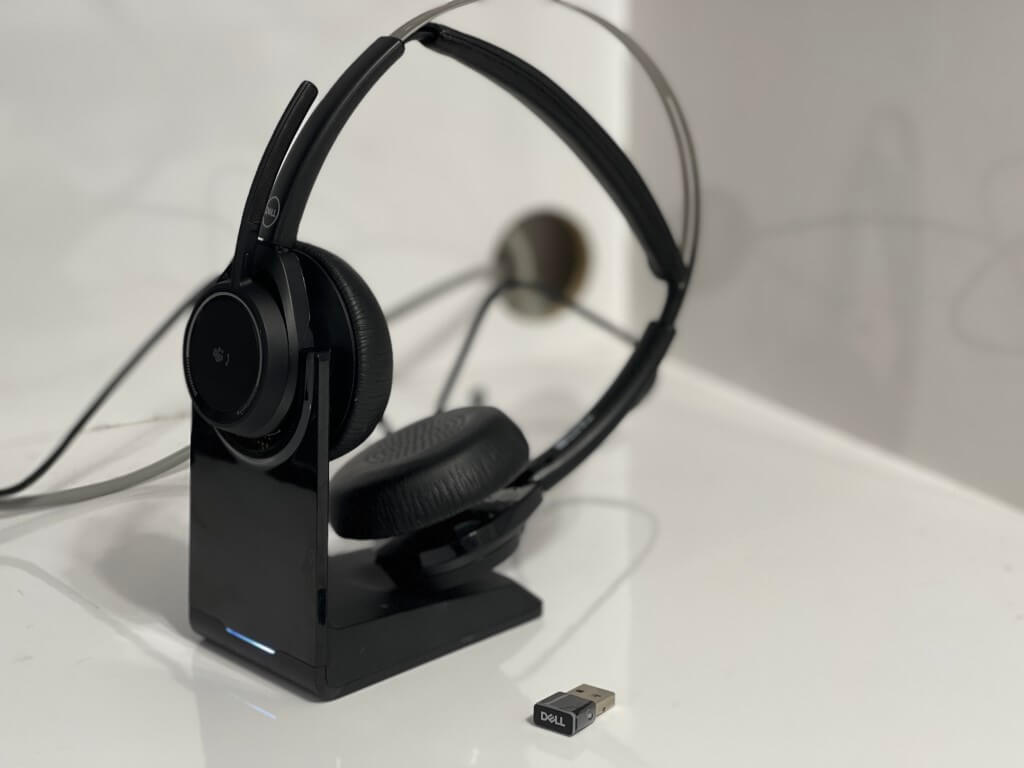 Dell Headset with Cradle