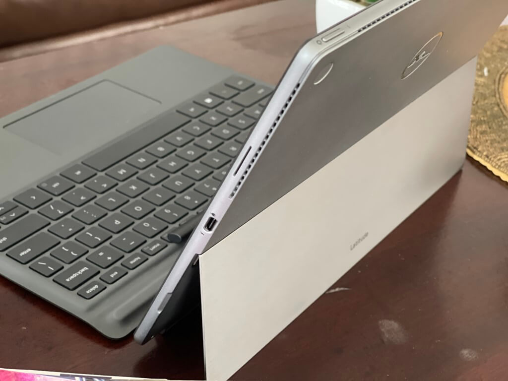 Dell Ports Right
