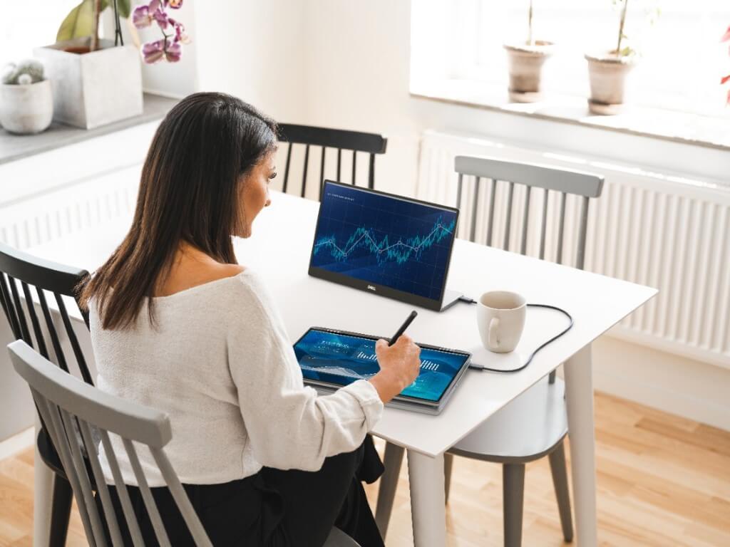 Dell reveals a new set of displays designed to enable everyone to work and connect - onmsft. Com - august 19, 2021