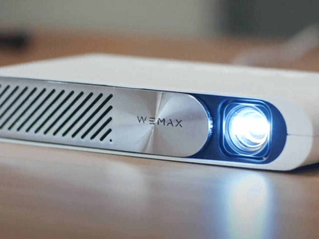Wemax go laser projector review: pop up entertainment - onmsft. Com - november 24, 2021