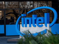 Intel beats 4th quarter earnings forecast, but preps investors for a bumpy future