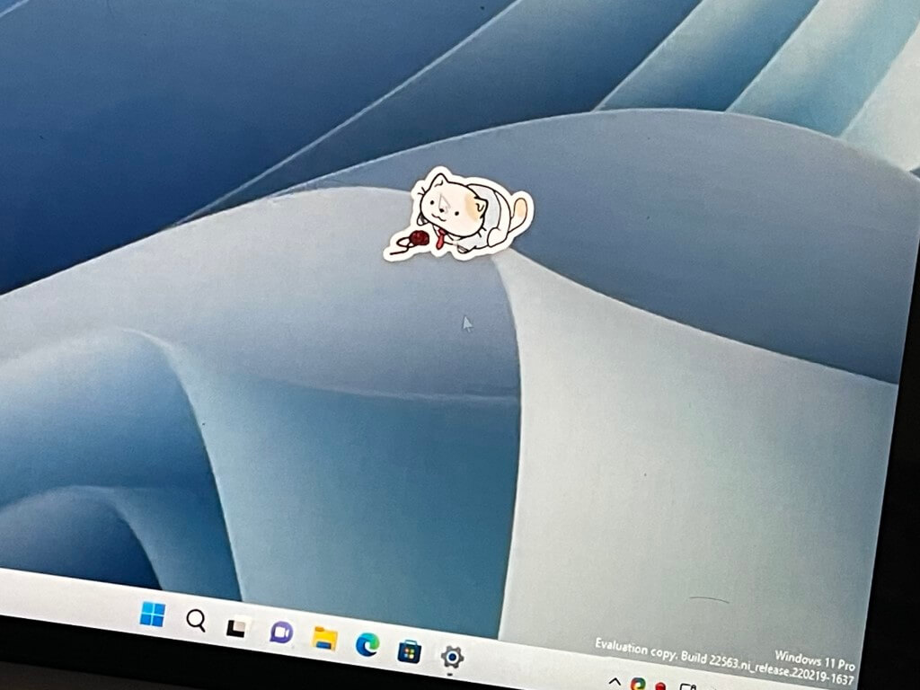Here's a leaked look at Windows 11's new desktop stickers feature - OnMSFT.com - February 28, 2022