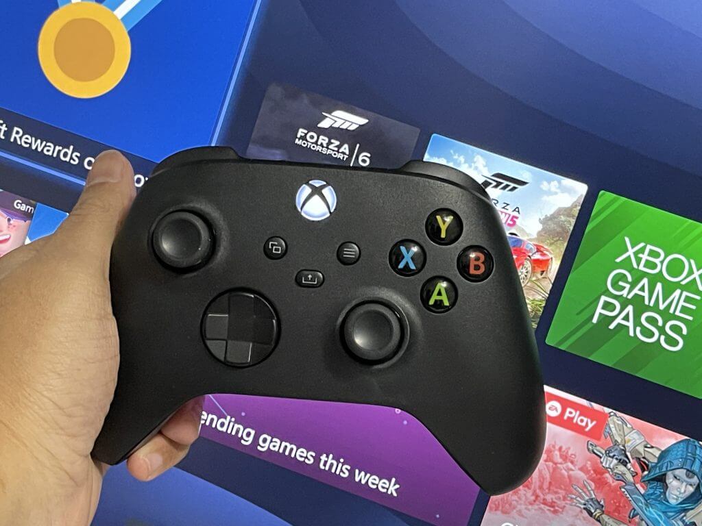 Microsoft tests ability to customize the Share button on Xbox Series X | S controller - OnMSFT.com - February 7, 2022