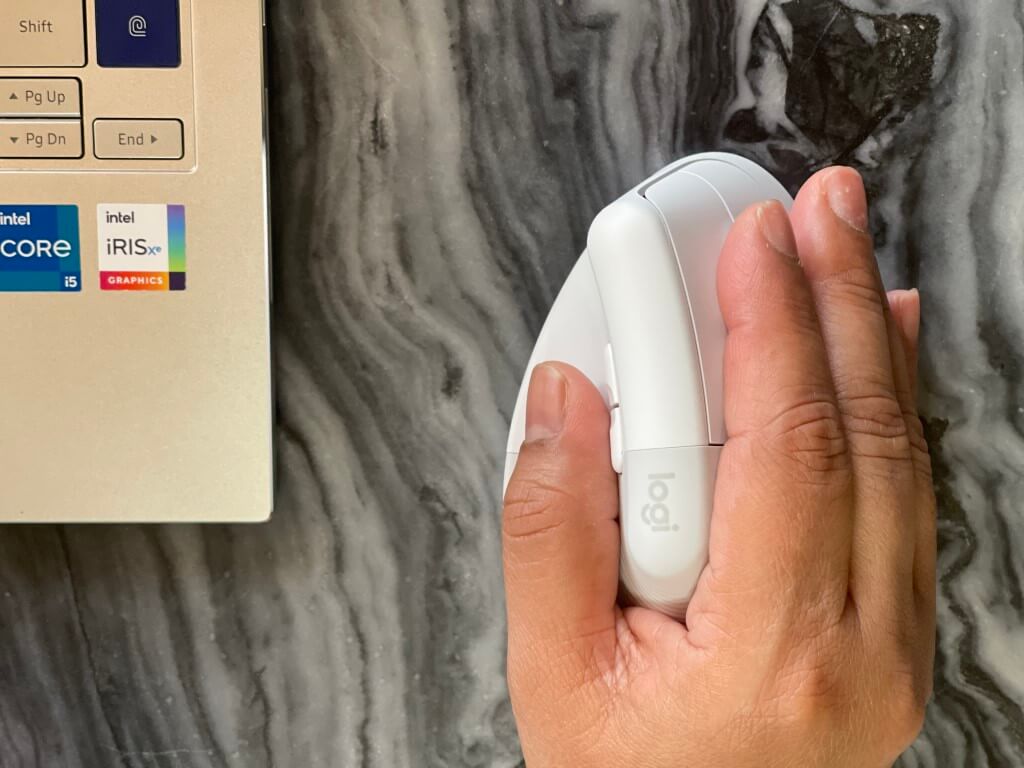 Logitech Lift Mouse with Laptop