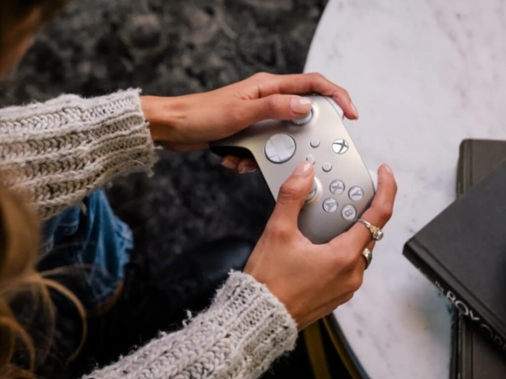 The Lunar Shift Special Edition Xbox Wireless Controller is available today - OnMSFT.com - October 11, 2022