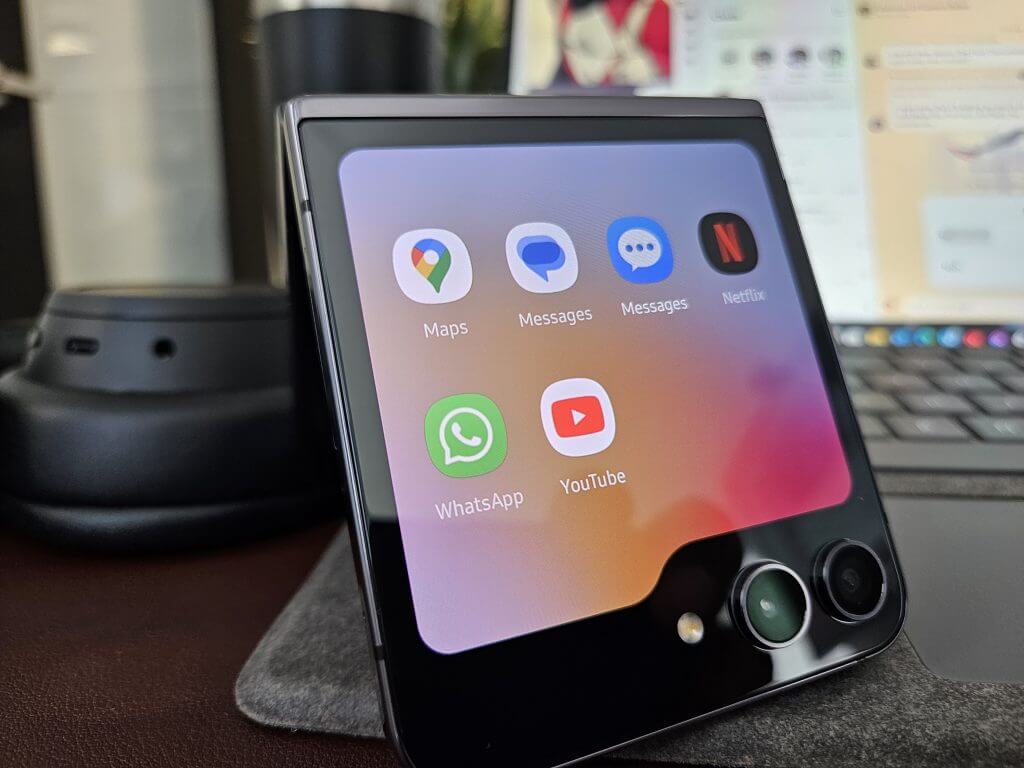 Samsung Galaxy Flip5 - App support