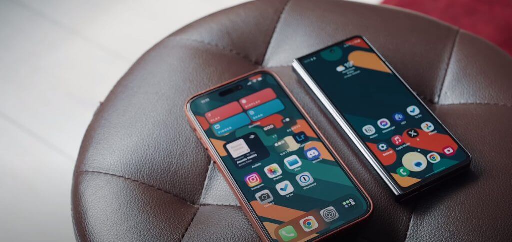 Samsung Galaxy Fold5 - Screens